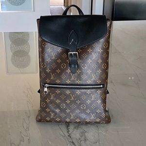 LOUIS VUITTON *** AUTHENTIC MONOGRAM BACKPACK